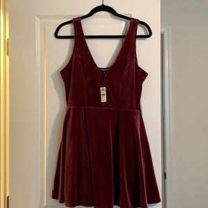 Express Dress (skort) Maroon